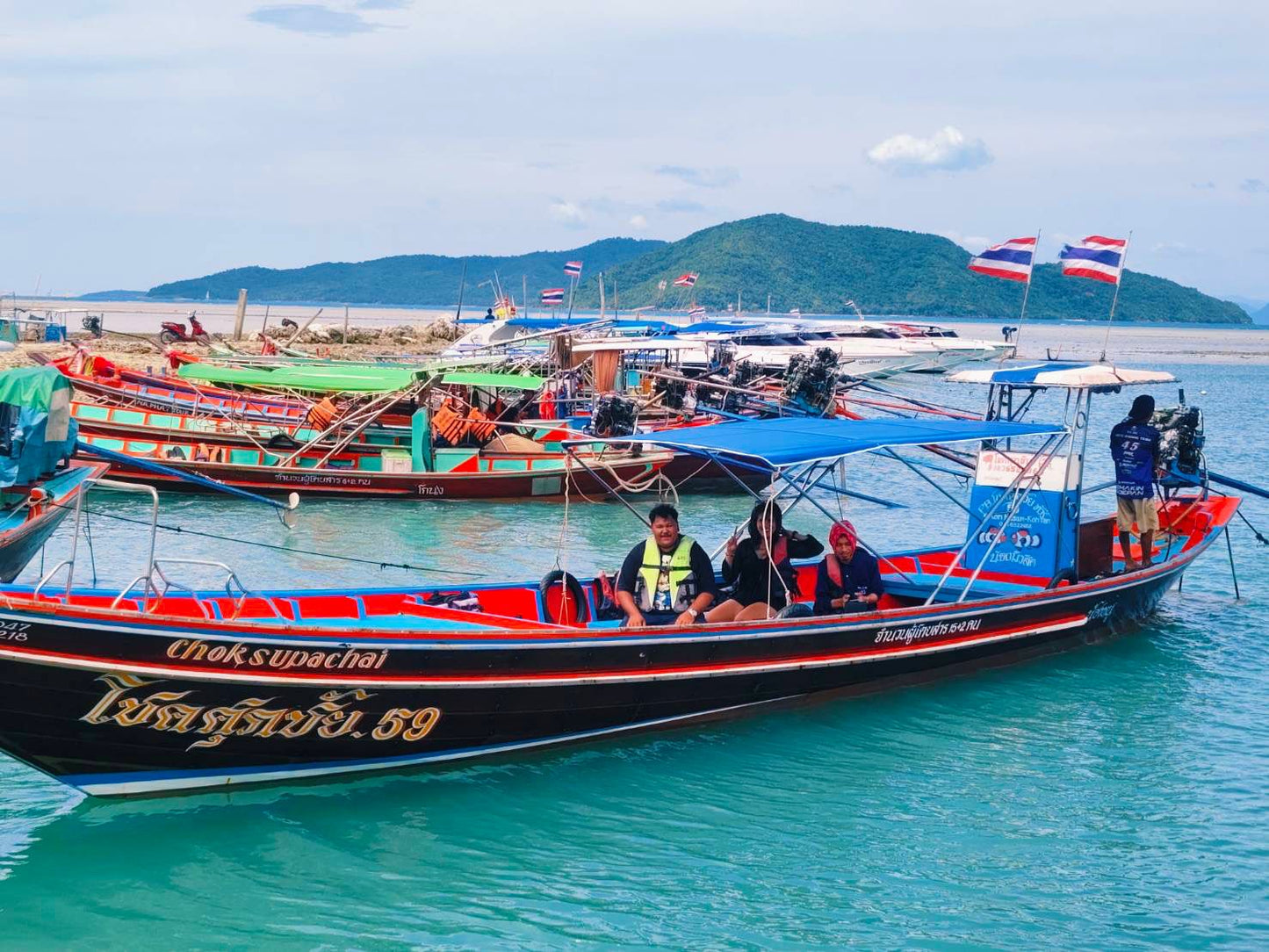 Private Local long tail boat trip (4hrs boat trip)
