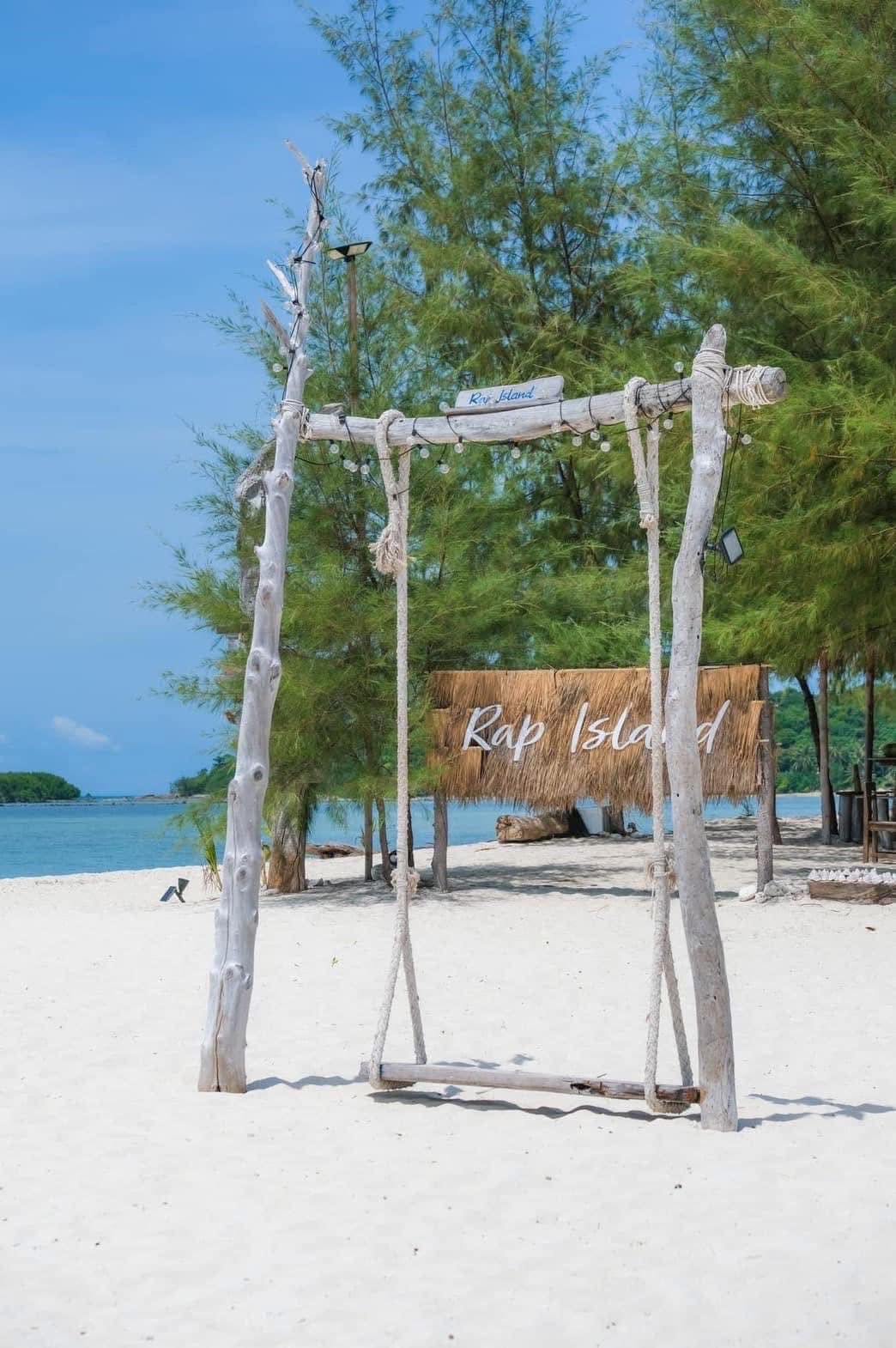 Private Local long tail boat trip (4hrs boat trip)